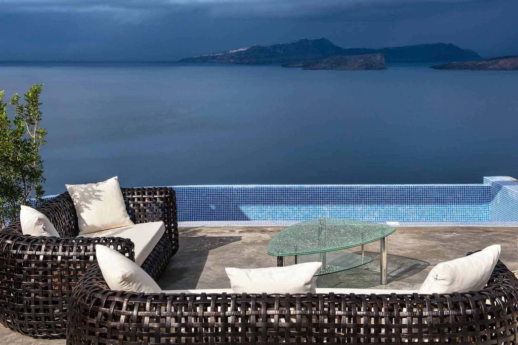 santorini luxury villas