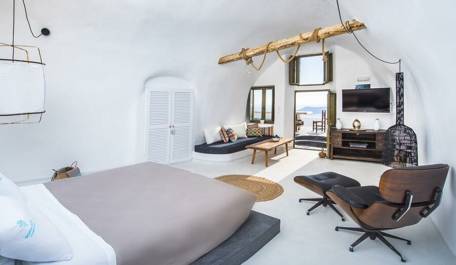 sophia-luxury-suites-bedroom