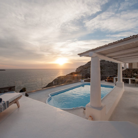 ode luxury villa oia