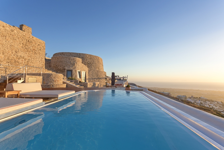 santorini villa holidays