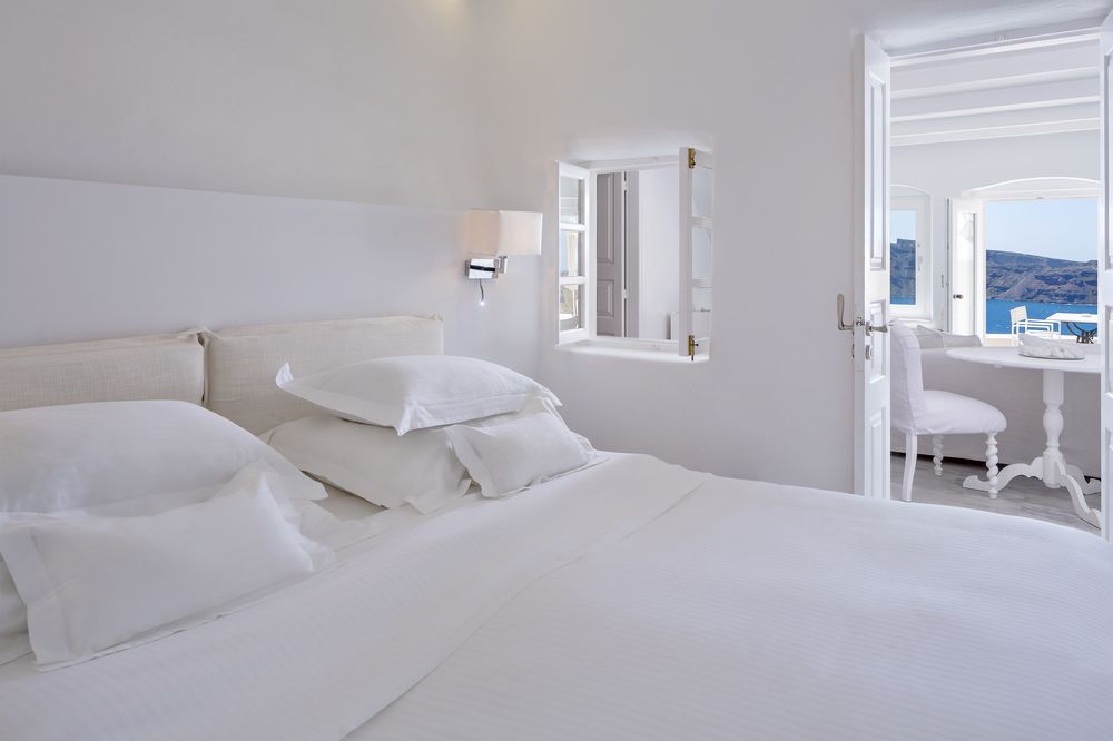 canaves oia suites