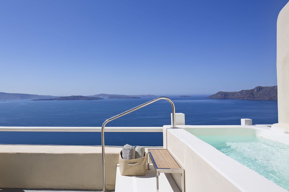 canaves oia suites images