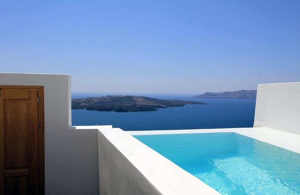 santorini villas infinity pools