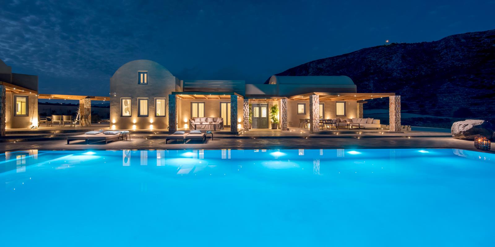 santorini luxury villas