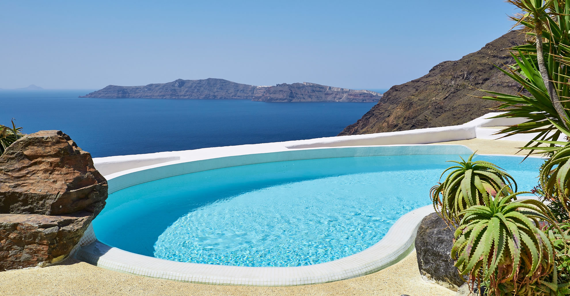 luxury santorini villas