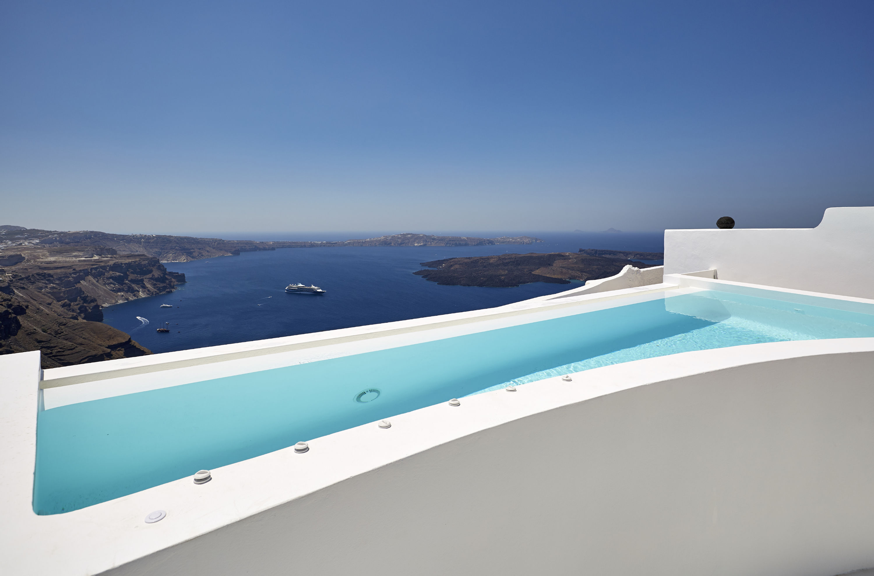 santorini luxury villas