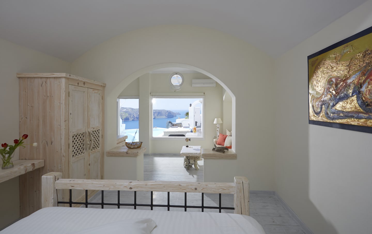 santorini luxury suites
