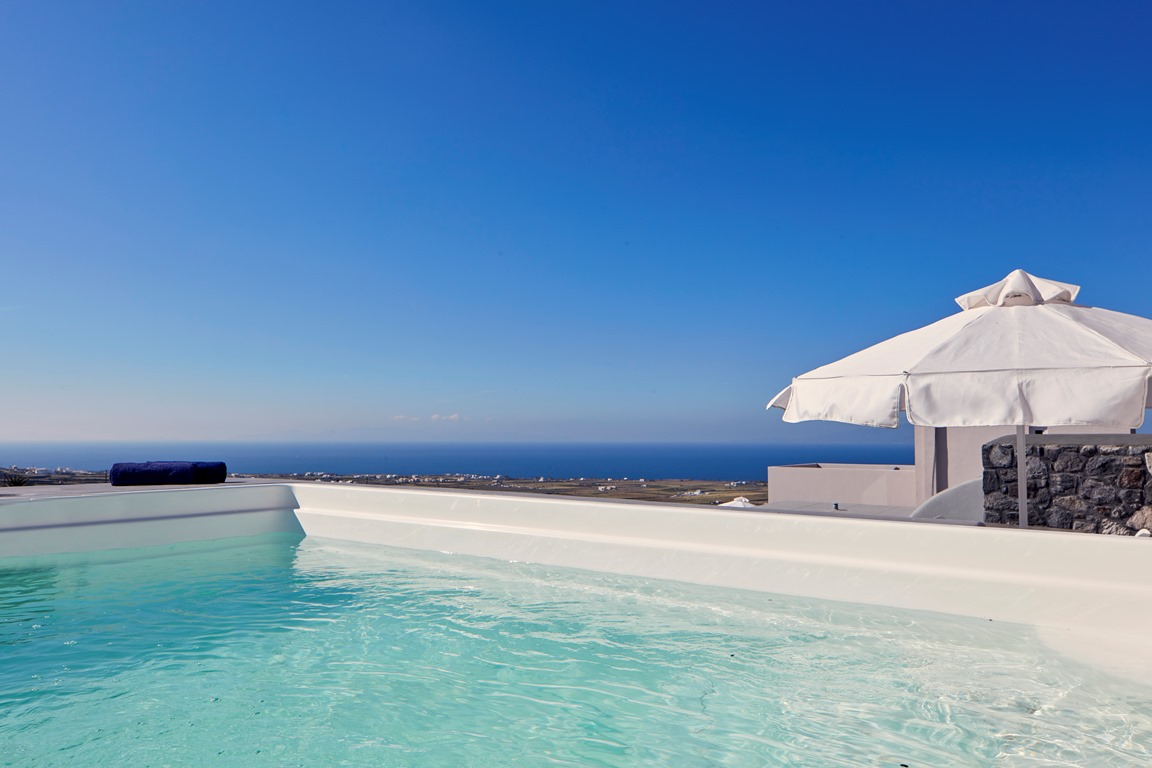 santorini luxury villas