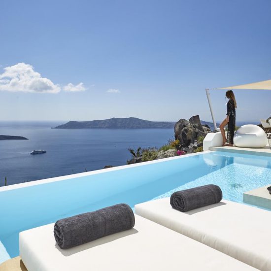 firostefani-exclusive-villa-santorini