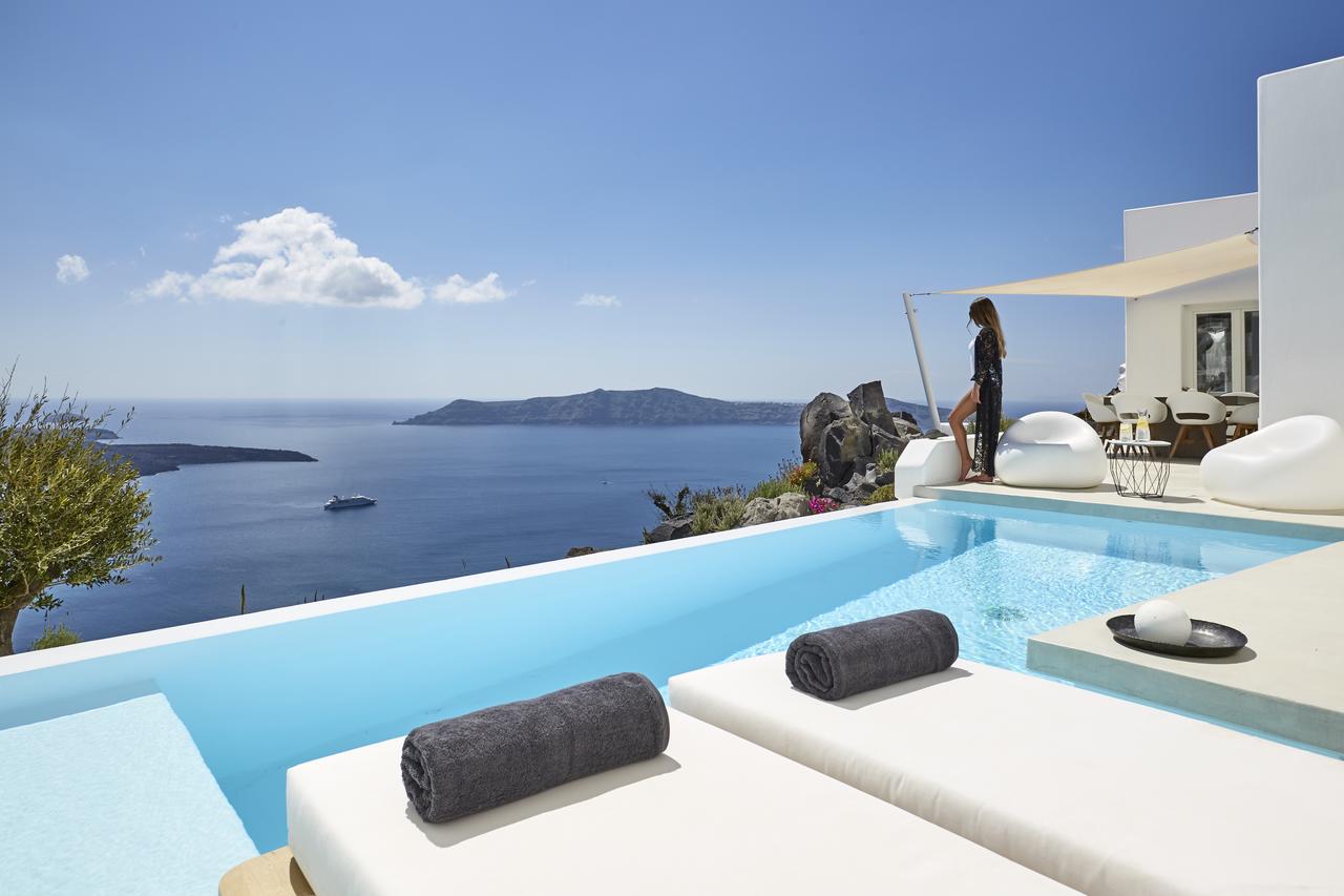 firostefani-exclusive-villa-santorini