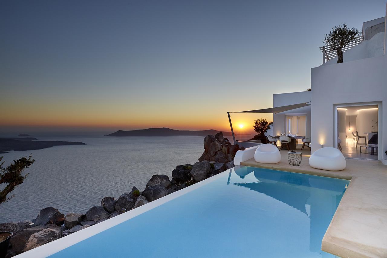 santorini luxury villas