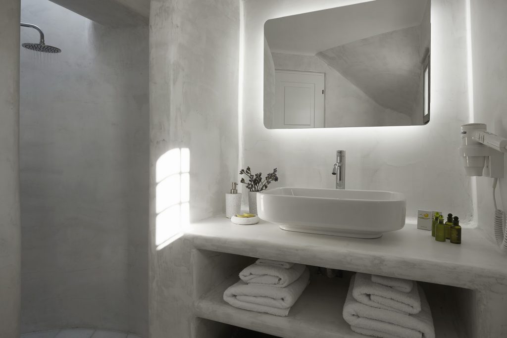 luxury naxos villas bathrooms