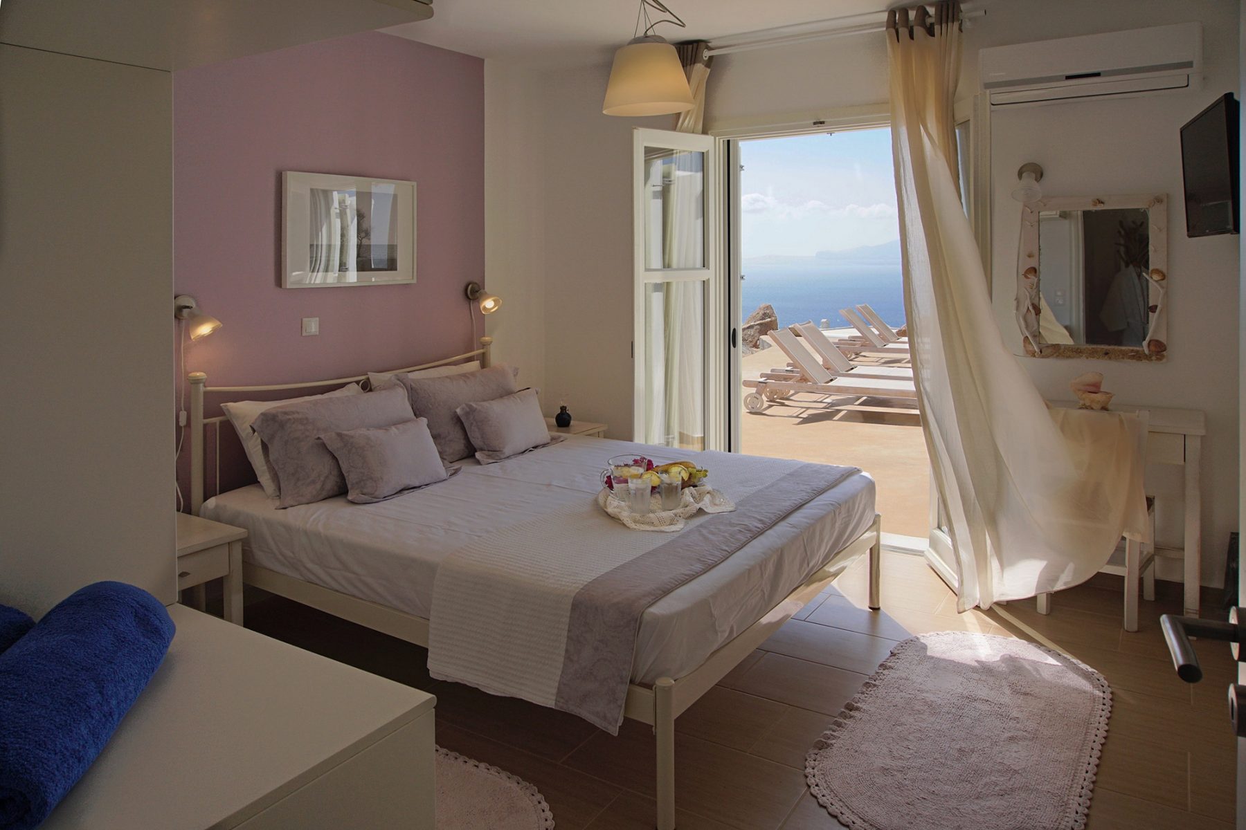 hillside villas naxos bedroom