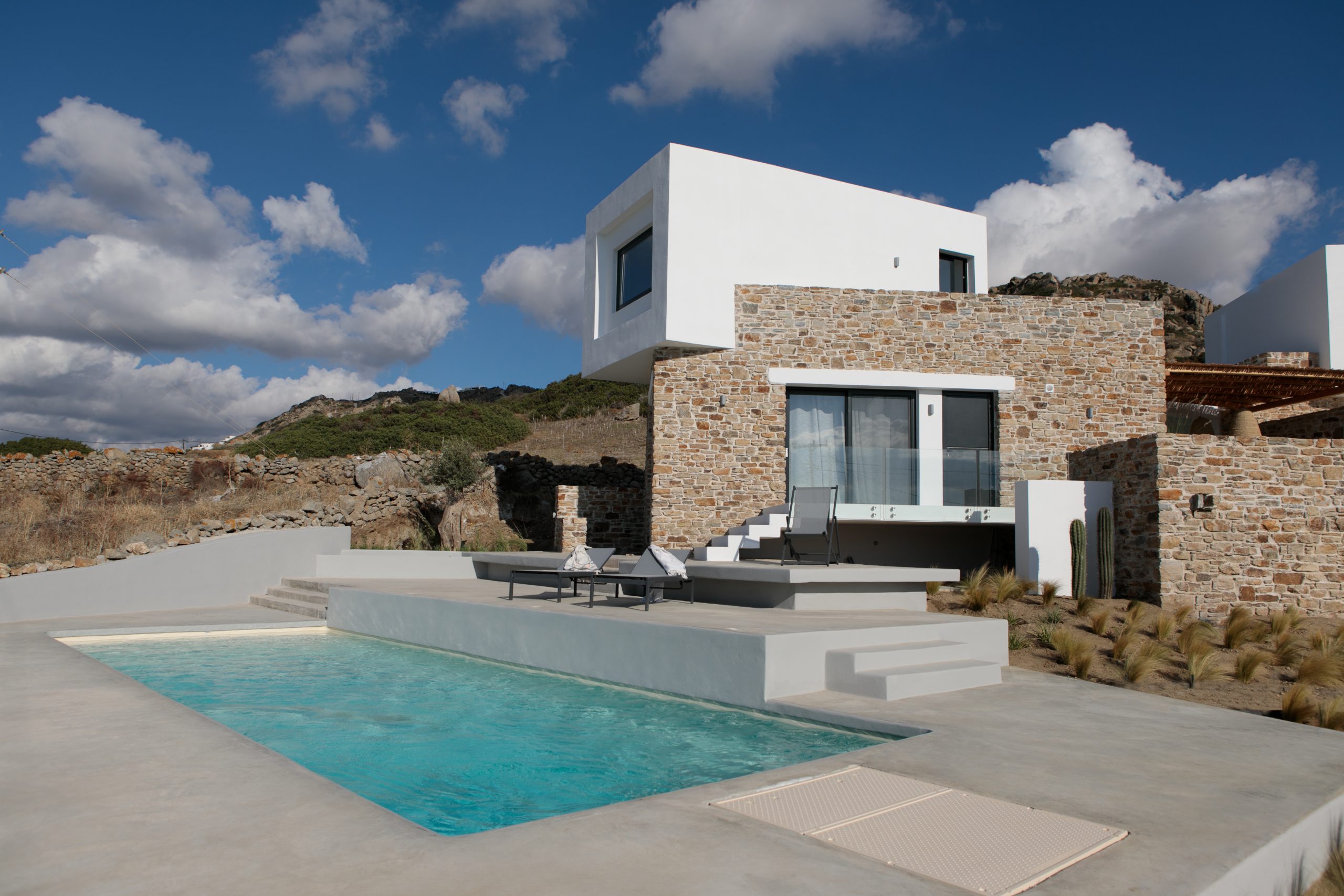 plaka beach villas naxos
