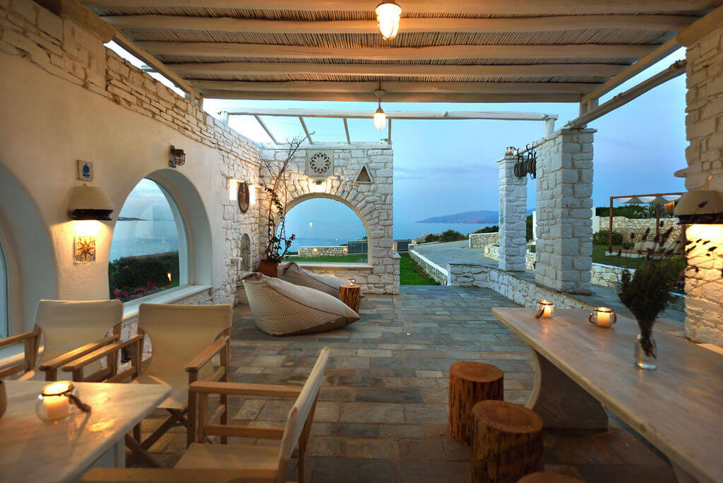 beach villas in paros greece