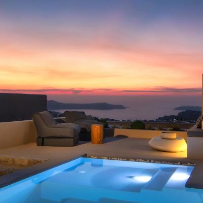 luxury cave suites pyrgos