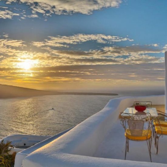 cave suites santorini