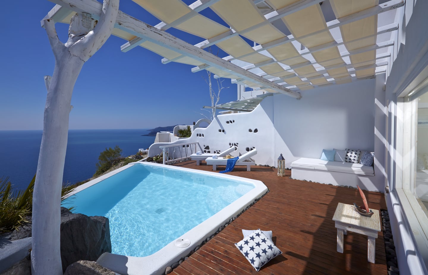 santorini luxury suites private pools