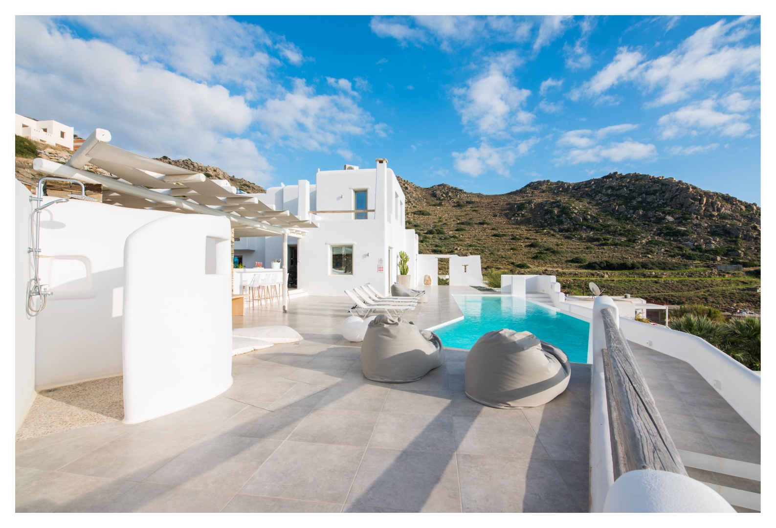 naxos vilas private pools