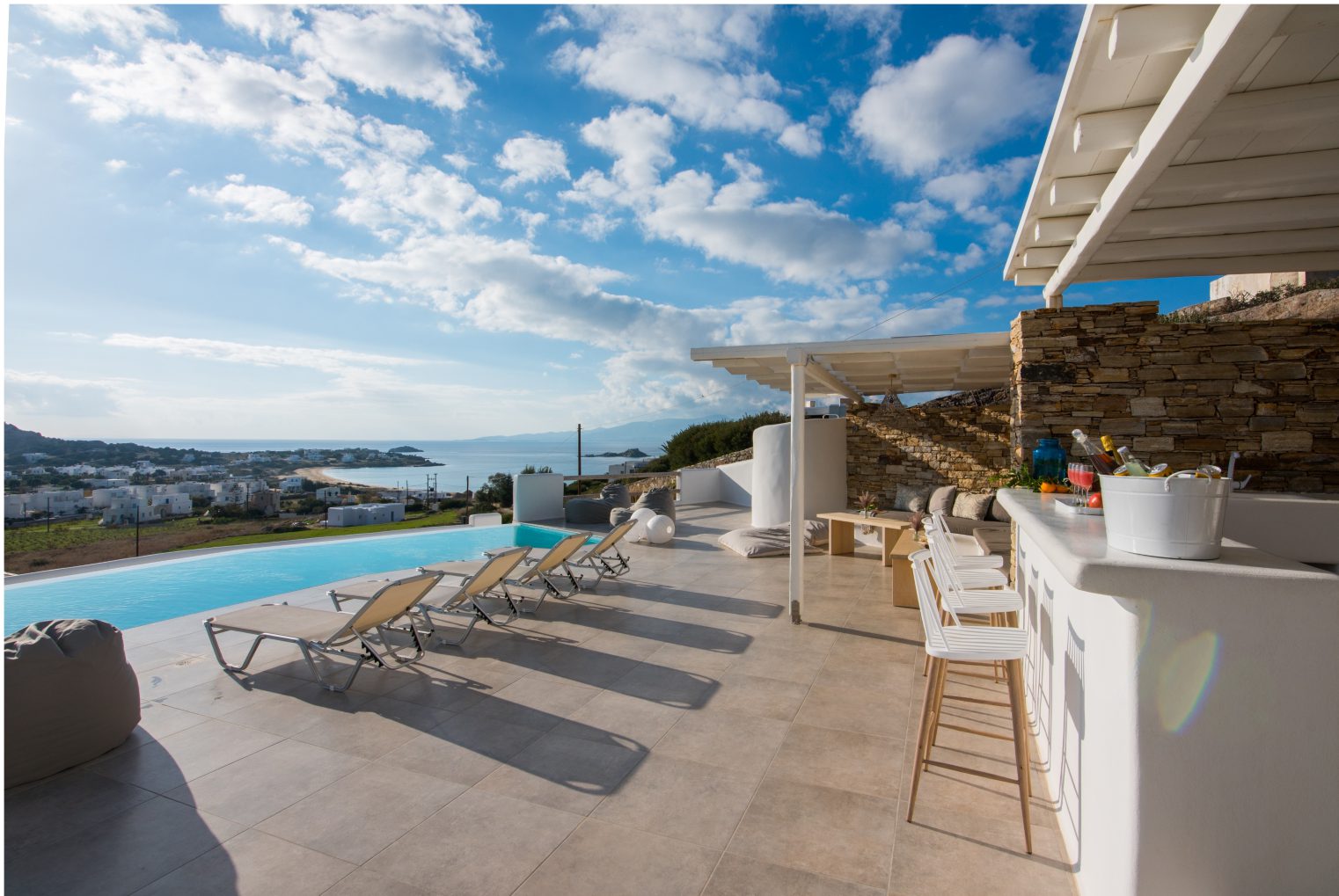 villas in naxos