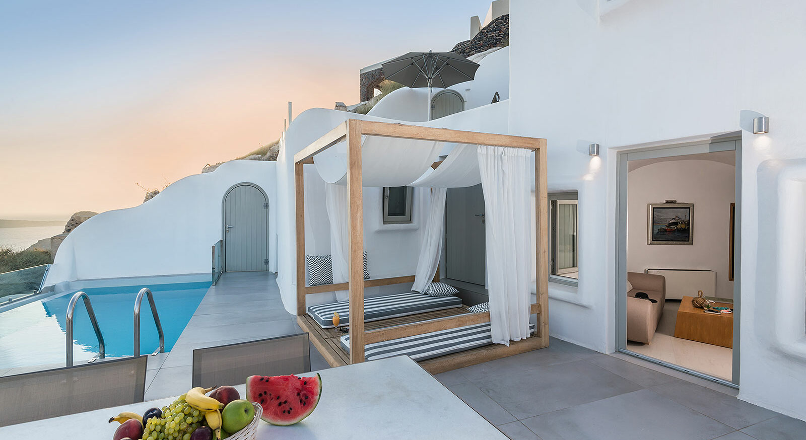 oia 3 bedroom luxury villas