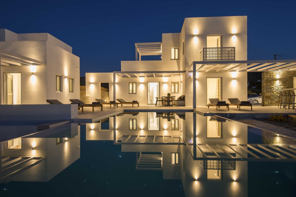 naoussa villas paros