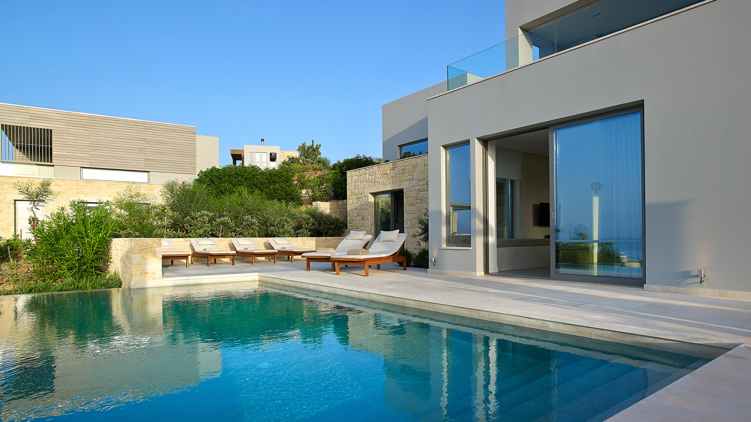 villas in kissamos crete private pools