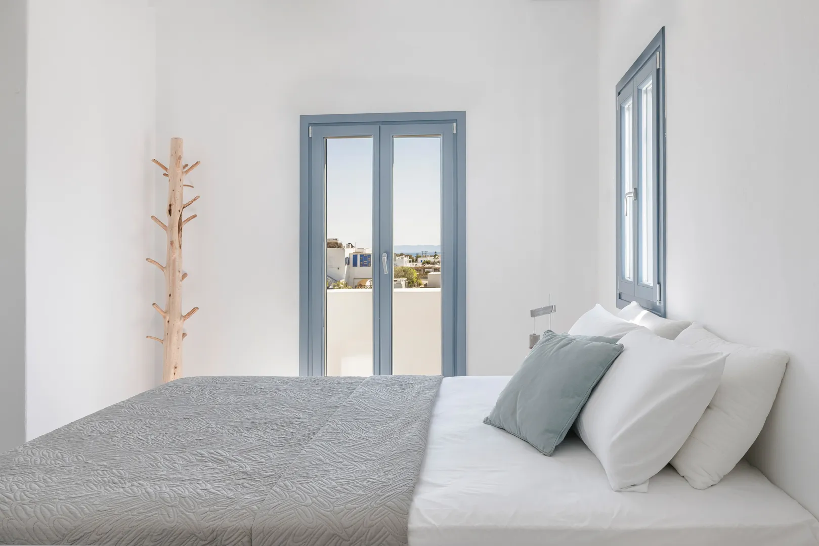 rooms villa alyki paros