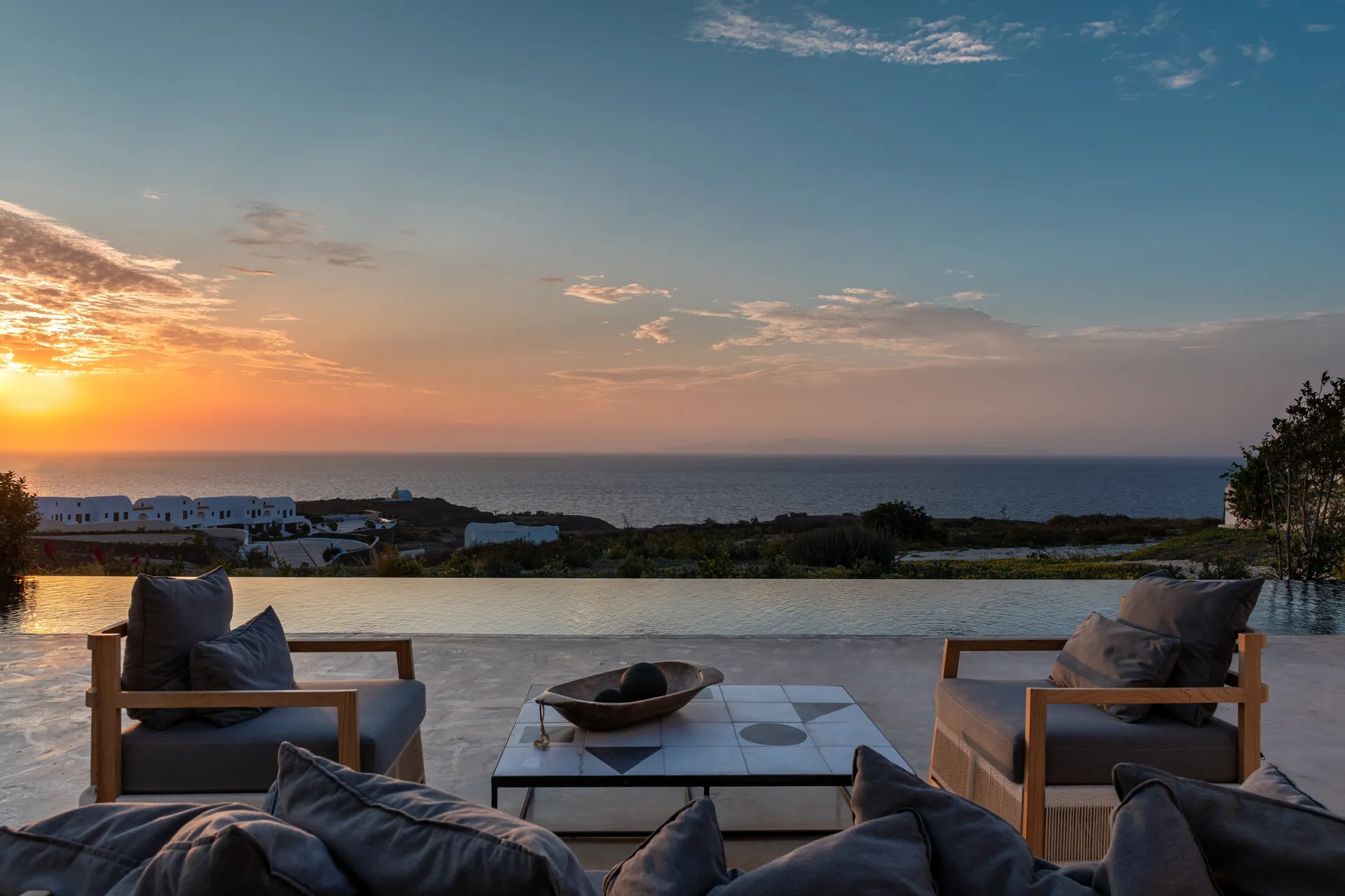 oia andronis luxury villas