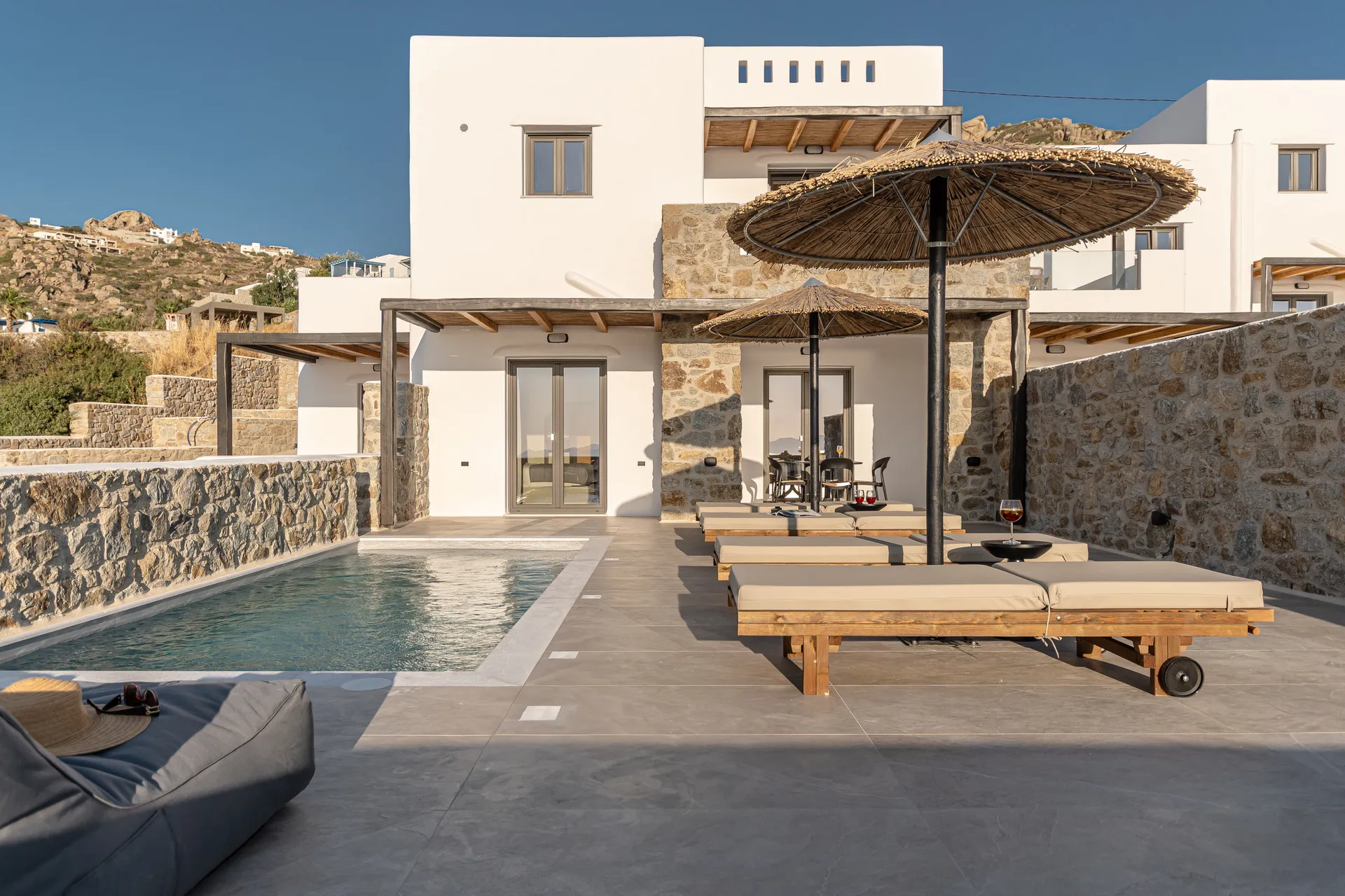naxos Villas plaka beach